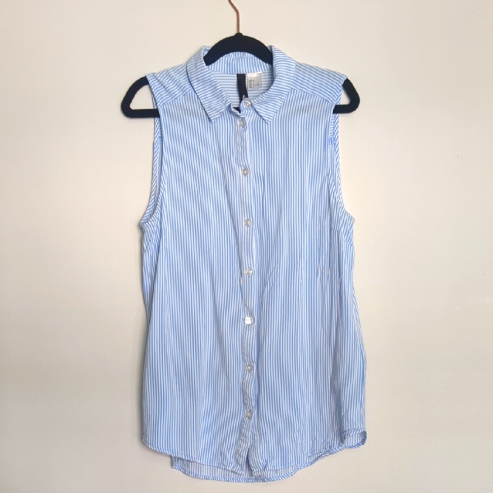H&M Blue And White Striped Collared Sleeveless Button Down Size 2
